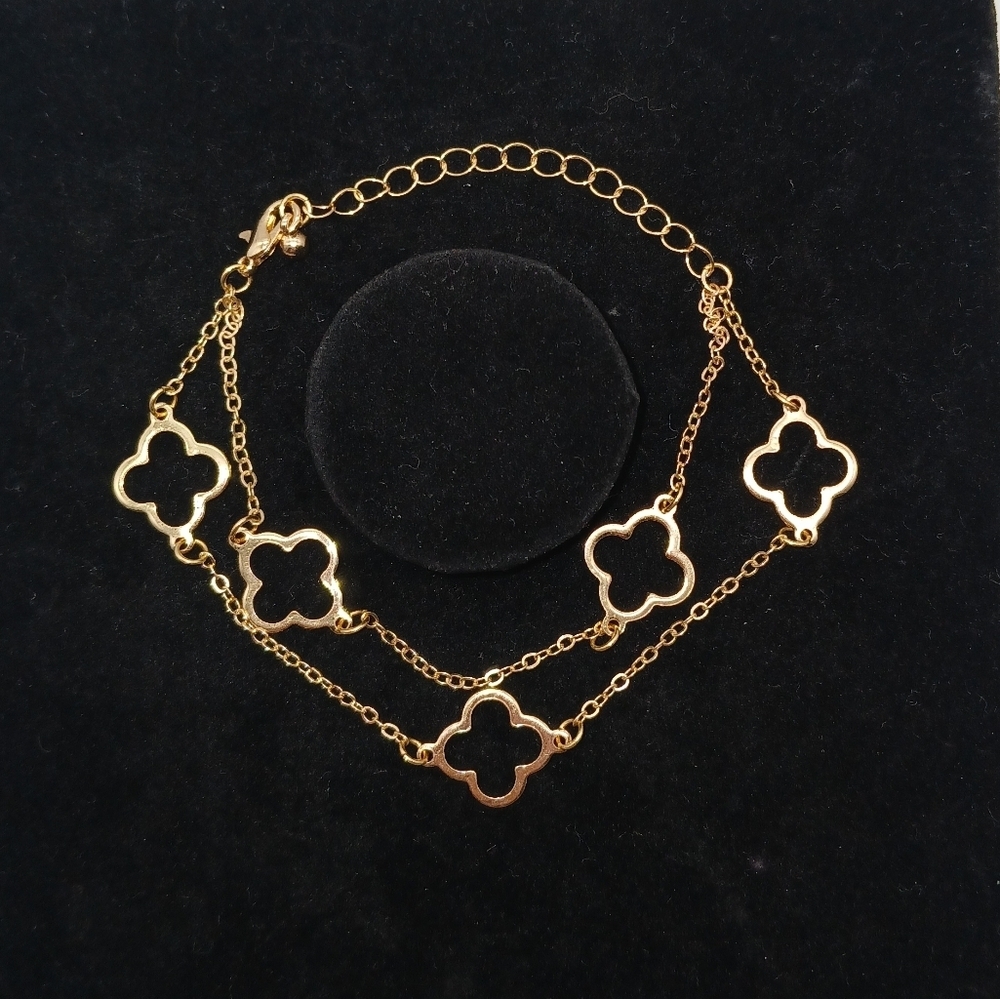 Gold-tone Double Strand Hollow Clover Style Bracelet 8.5"​​
